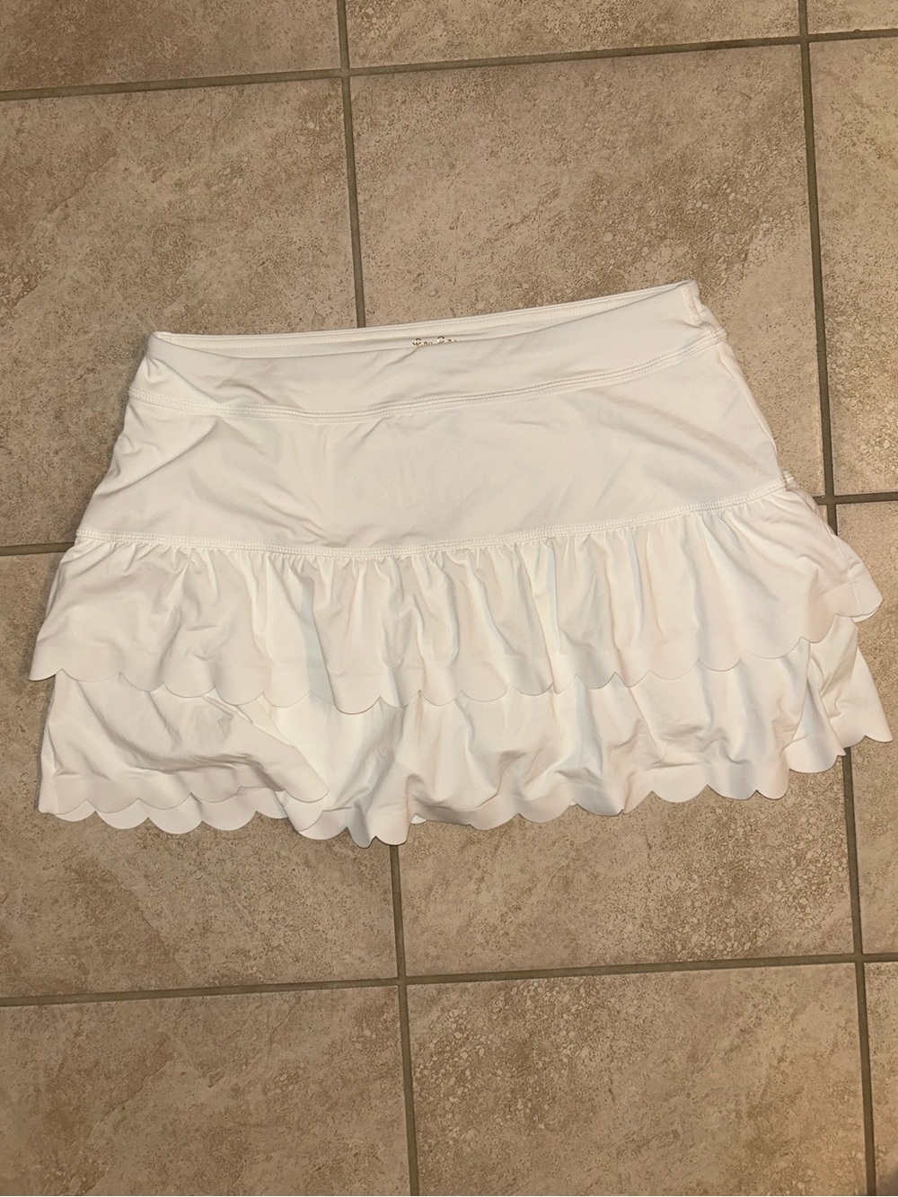Lily Pulitzer UPF 50+ Luxletic Miesha Scallop Skort - Picture 2 of 5